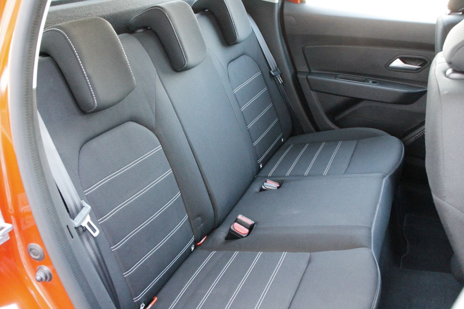 Fahrzeugabbildung Dacia Duster Comfort TCe 100 ECO-G 2WD
