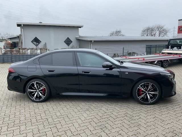 BMW 520 d xDrive M Sport Pro Pano 20 Zoll