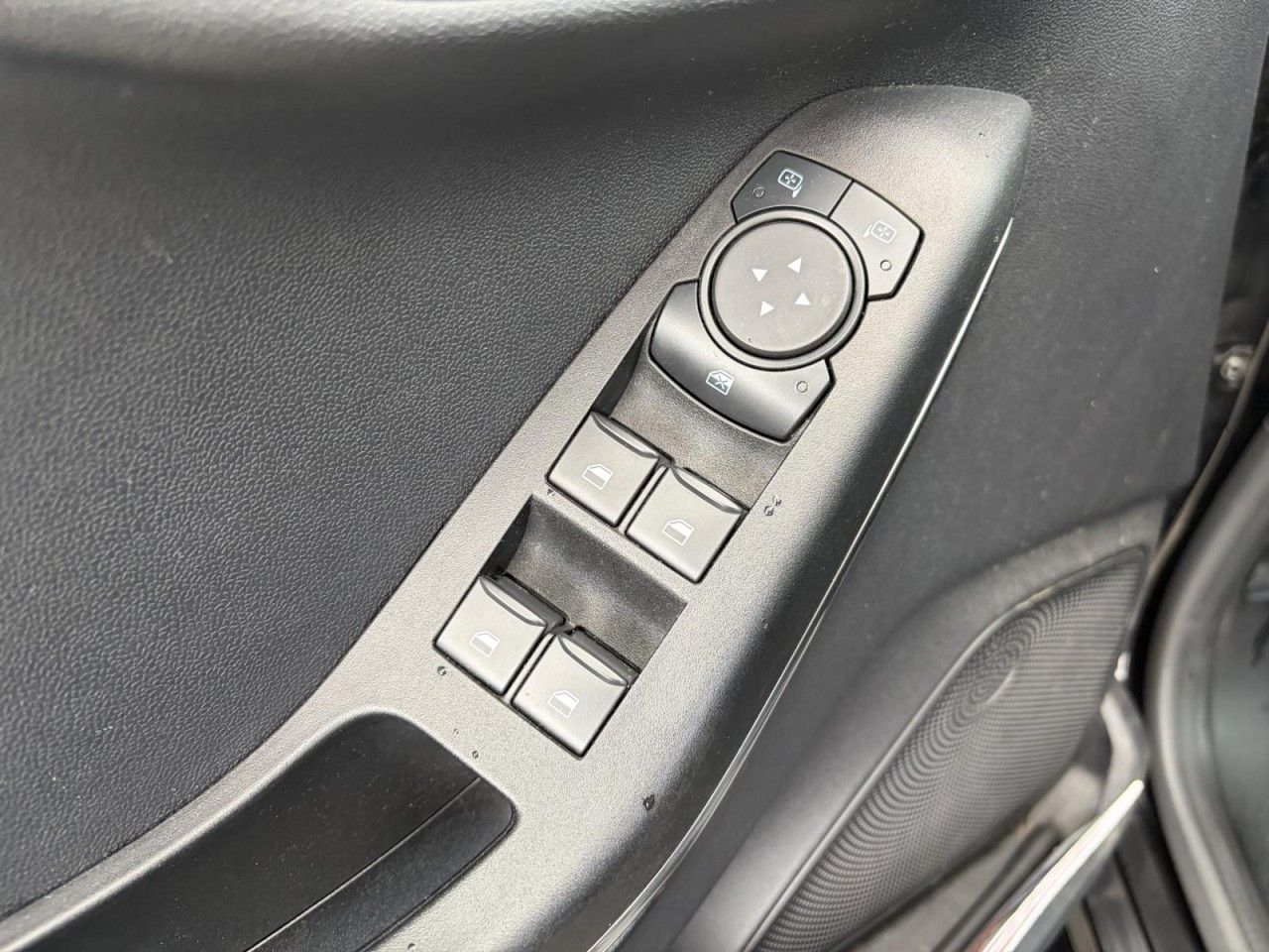 Ford Fiesta Active X AUTOMATIK ACC LED foto 13