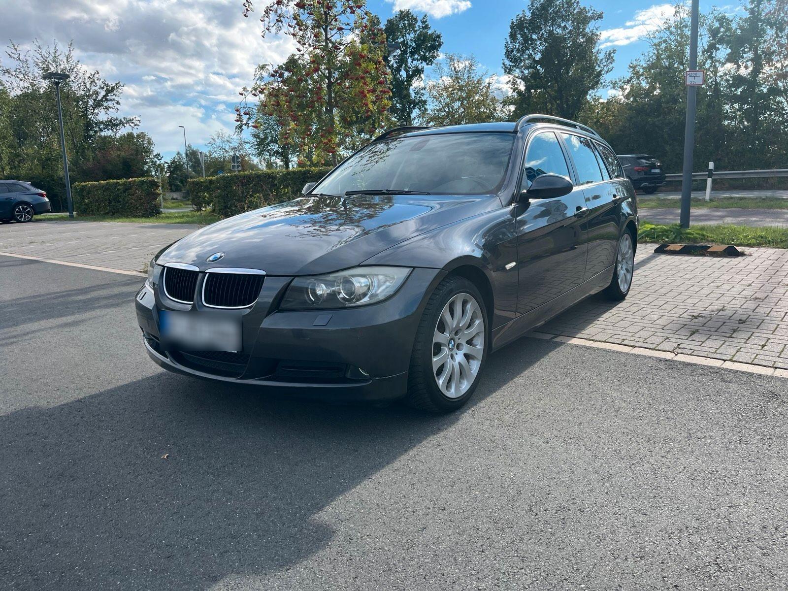BMW 318, 2006