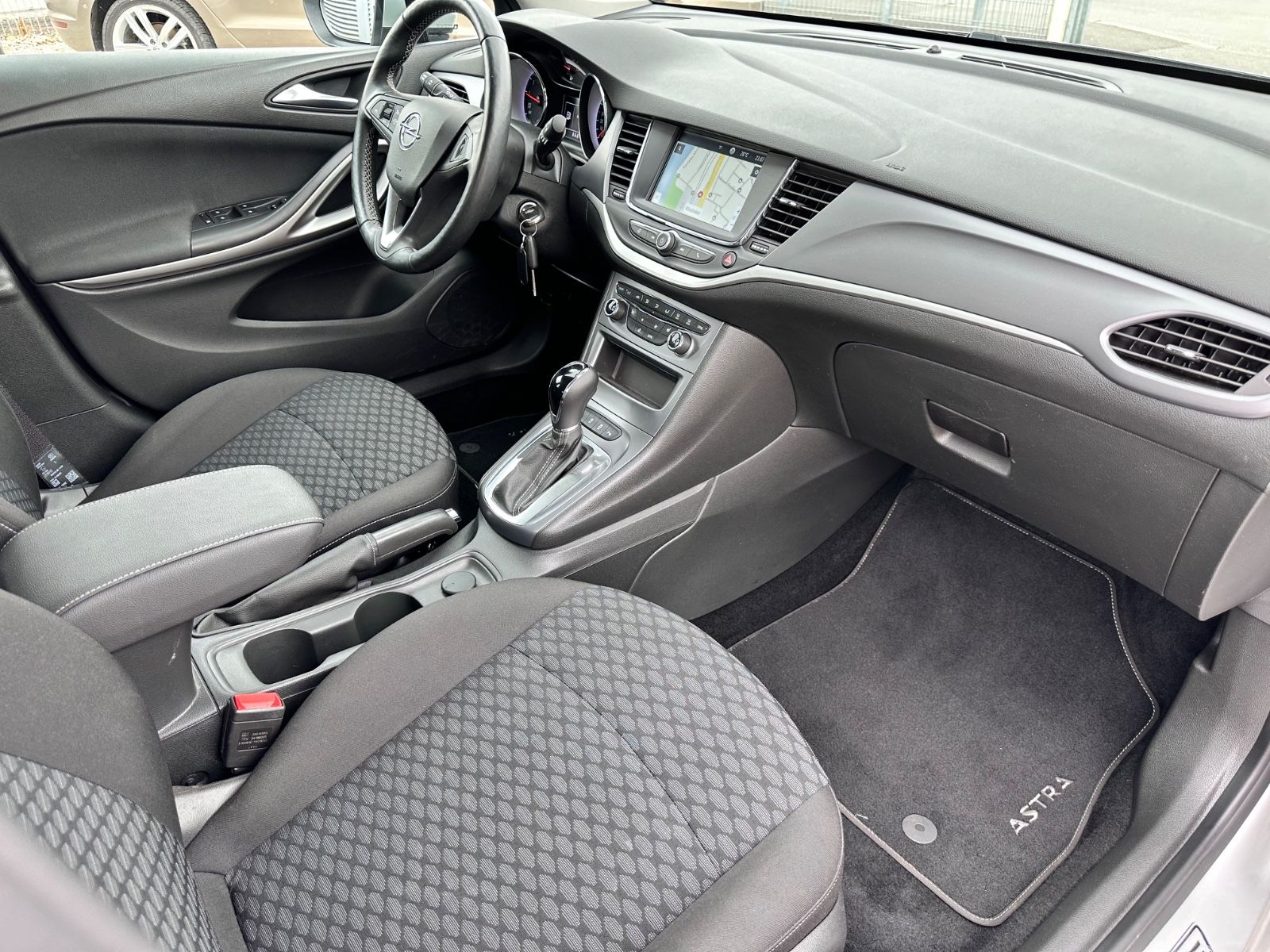 Fahrzeugabbildung Opel ASTRA K SPORTS TOURER 120 JAHRE*AUTOM+MOD.2020
