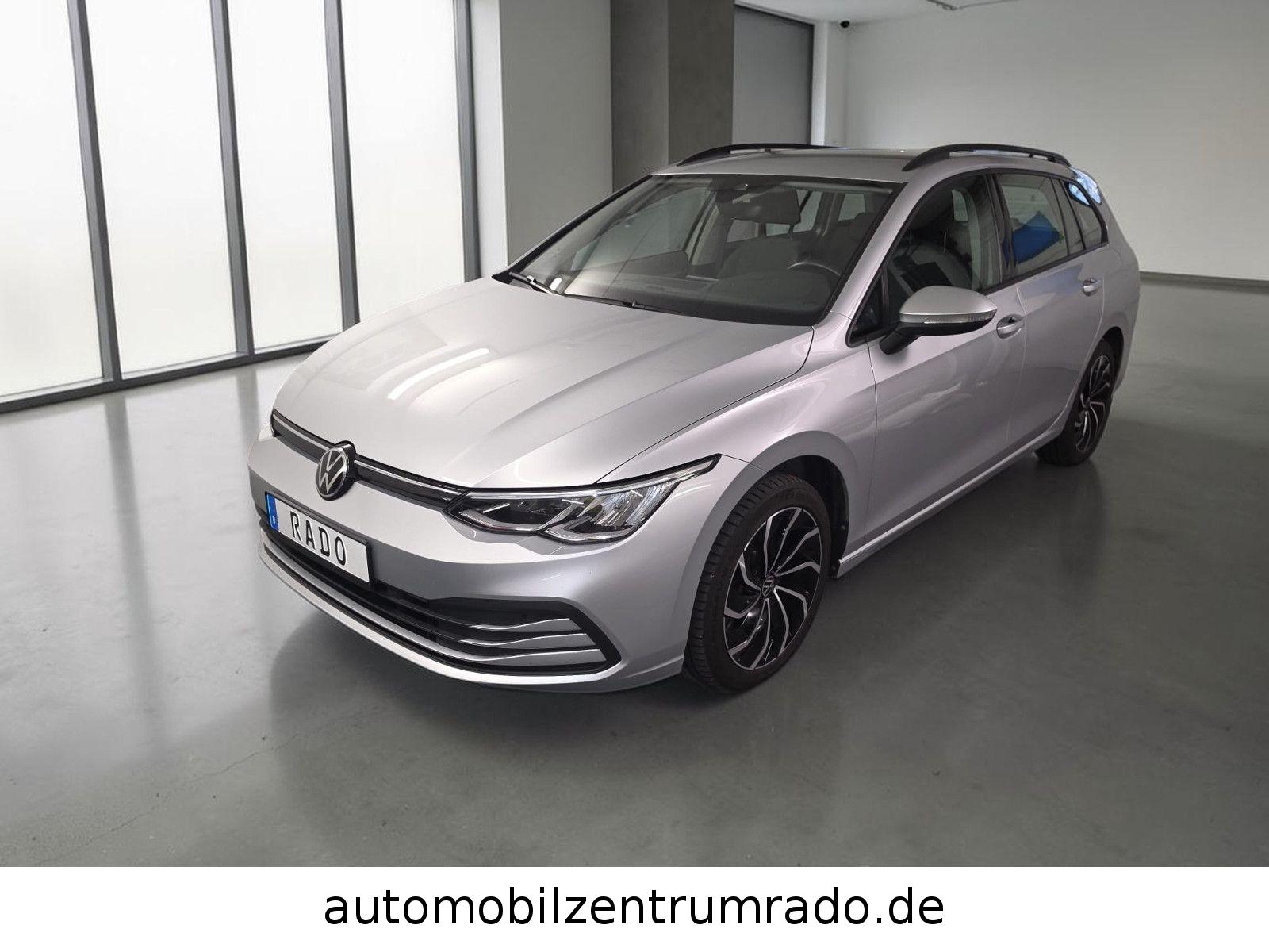 Volkswagen Golf VIII Variant Life 2.0 TDI DSG AHK ACC