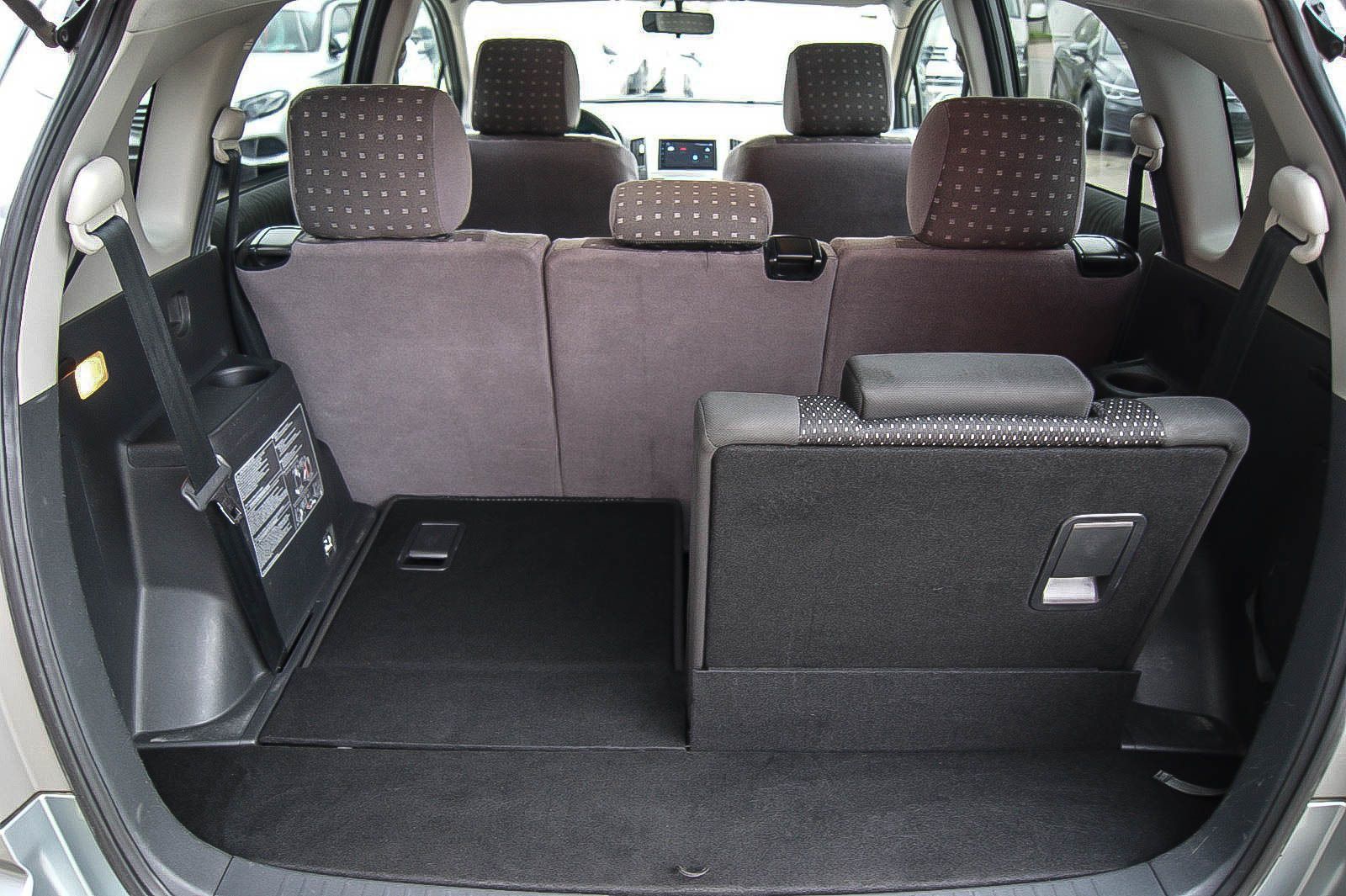 Fahrzeugabbildung Toyota Corolla Verso 1.8 Team 7-SITZER FAMILIENBESITZ