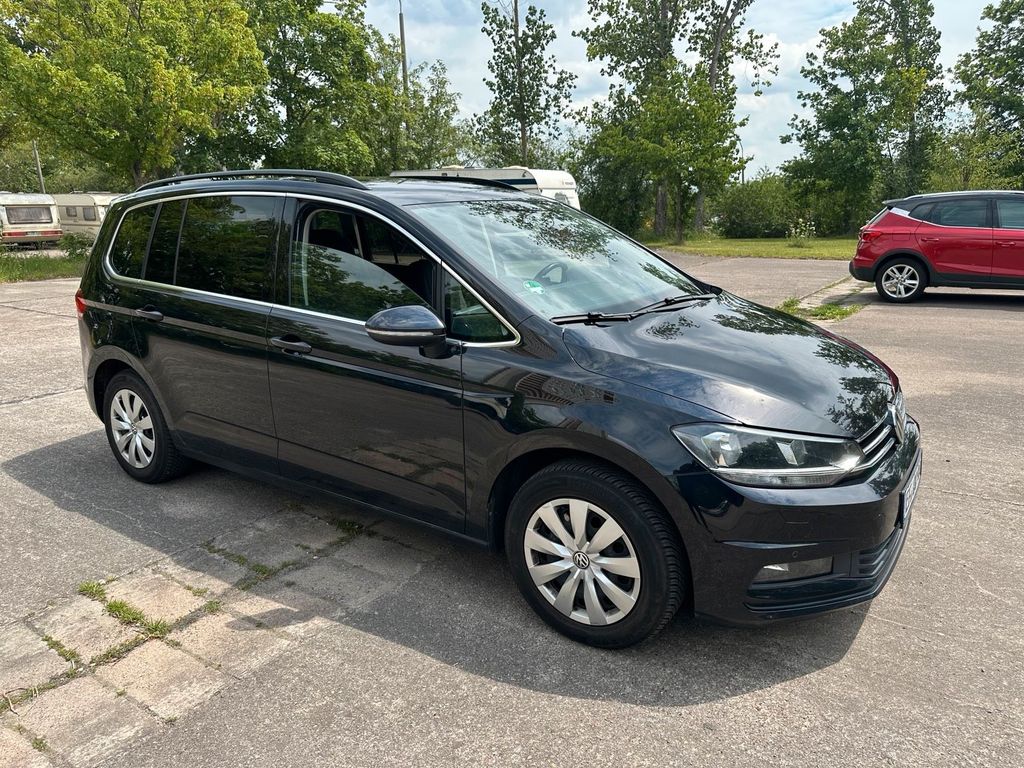 Image of Volkswagen Touran