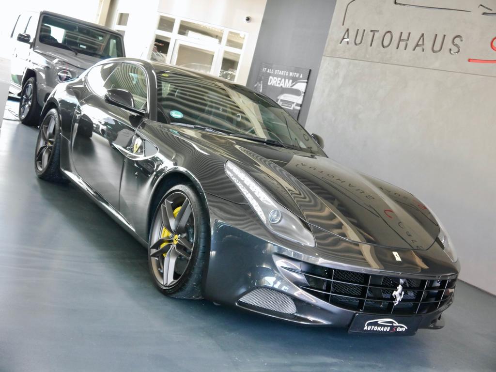Ferrari FF