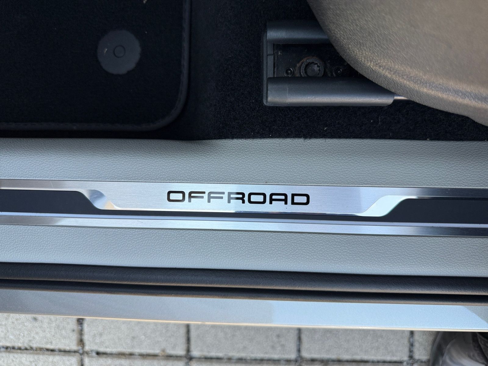 Tiguan 2,0 TSI Highline 4x4 Navi LED AHK
