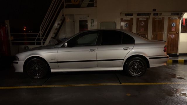 BMW E39 528I 1999