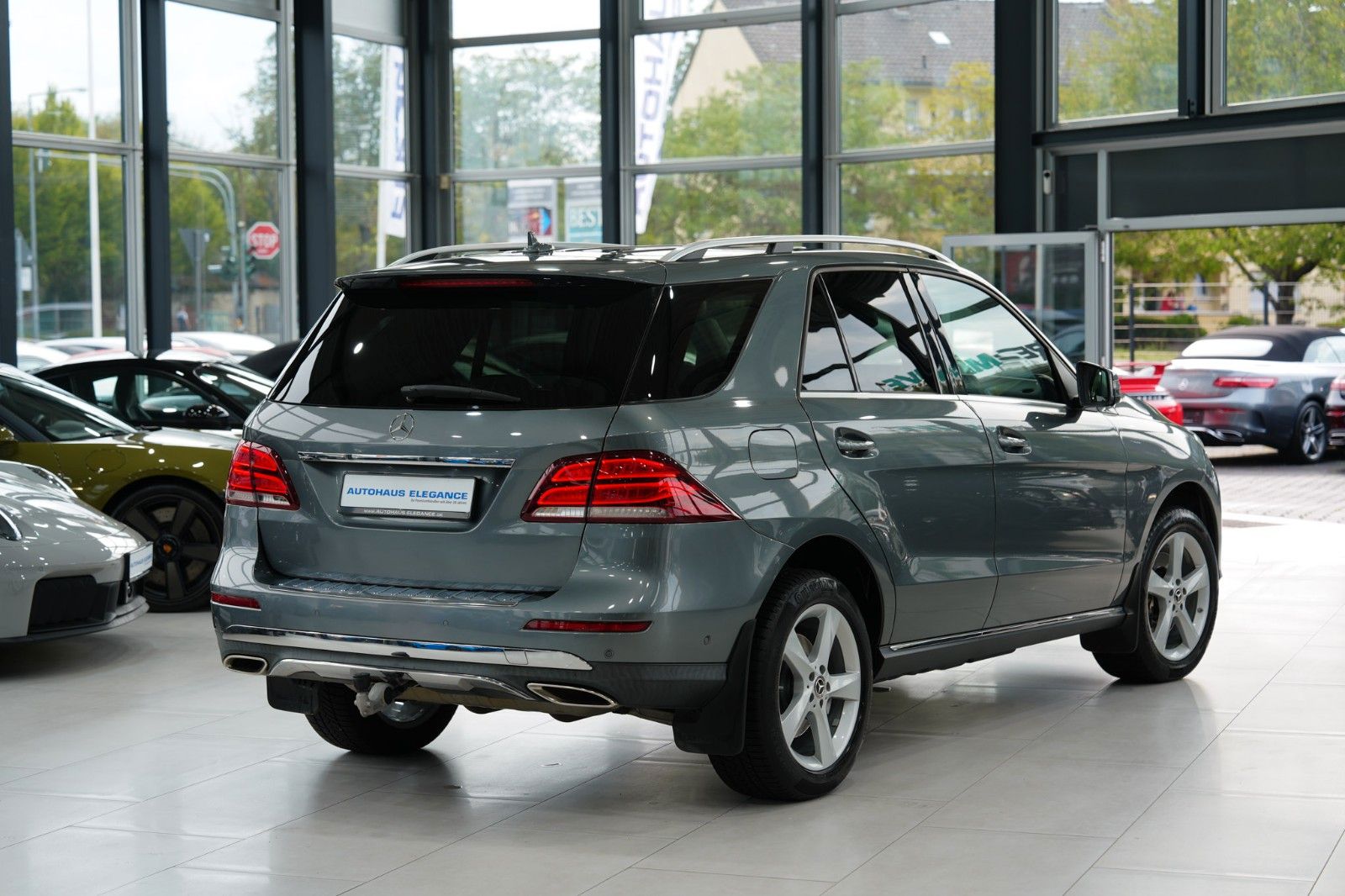 Mercedes-Benz GLE 400 4M 9-G LEDER NAVI SCHIEBEDACH LED 1.HAND foto 2