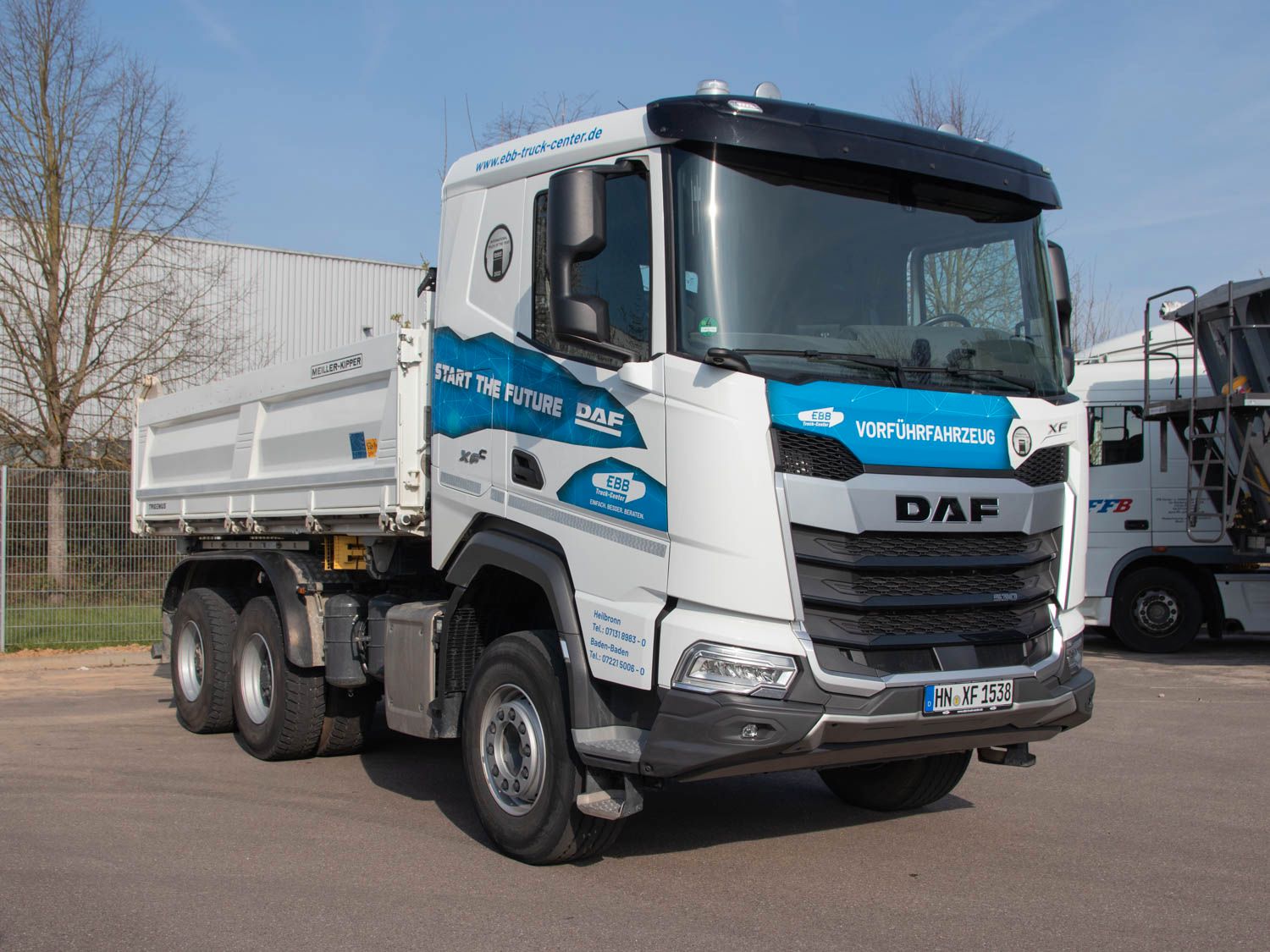 Fahrzeugabbildung DAF FAT XFC 530 SL Meiller TRIGENIUS D 316