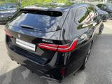 BMW 520d Touring M Sport || AHK Pano el.Sitze Standh - BMW 5er Reihe Jahreswagen: Kombi