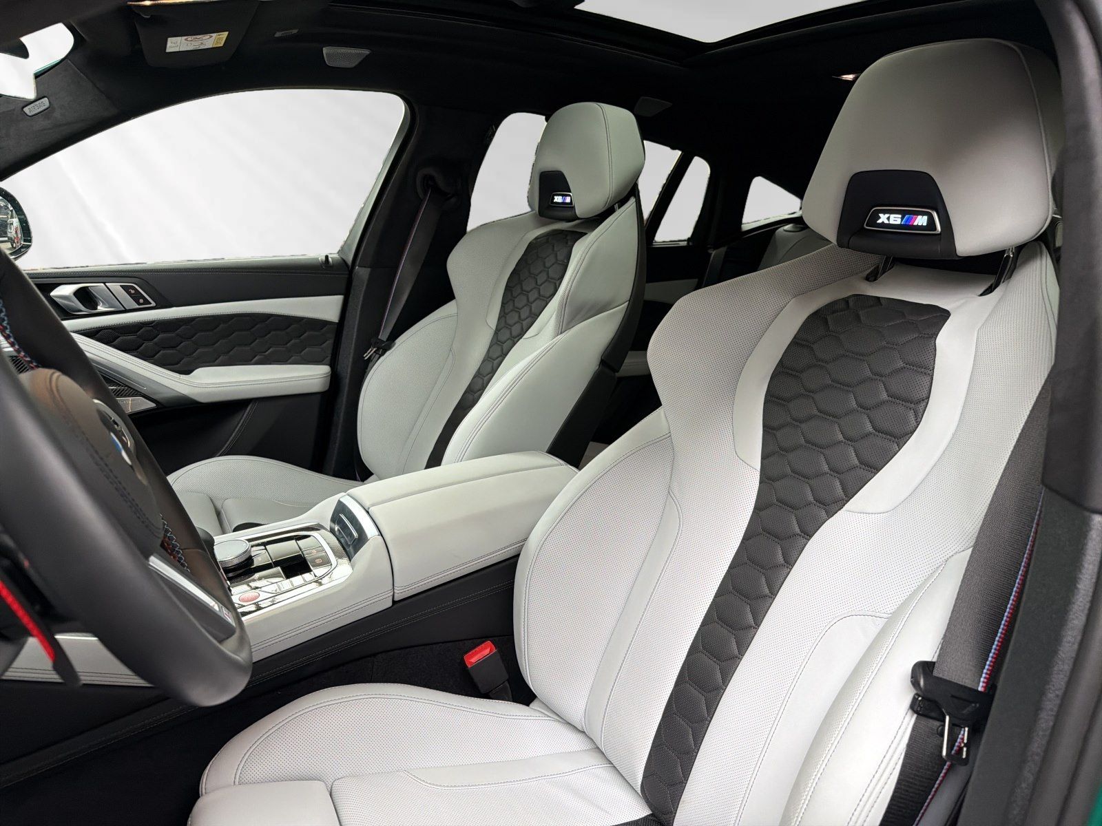 BMW X6 M - Bild 12