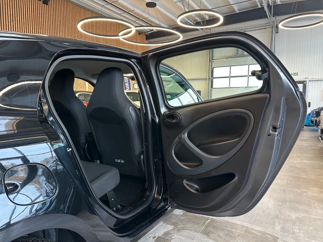 Smart ForFour Basis 52 kW *Klima*Radio*BT*Tempomat*