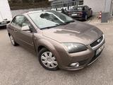 Ford Focus Cabrio Titanium/LEDER/NAVI/8xALU - Ford Focus aus 2008: Titanium