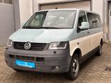 Volkswagen T5 Caravelle,2,5 TDI,Lang,8 Sitzer,Klima,Navi, - gebrauchte VW T5 Caravelle aus dem Jahr 2006