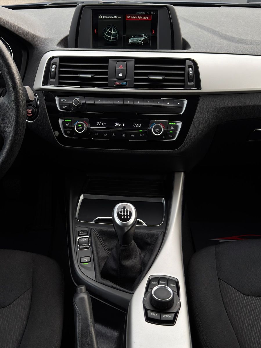 Fahrzeugabbildung BMW 118i Advantage SHZ PDC LED 2Z-Klima Tempomat