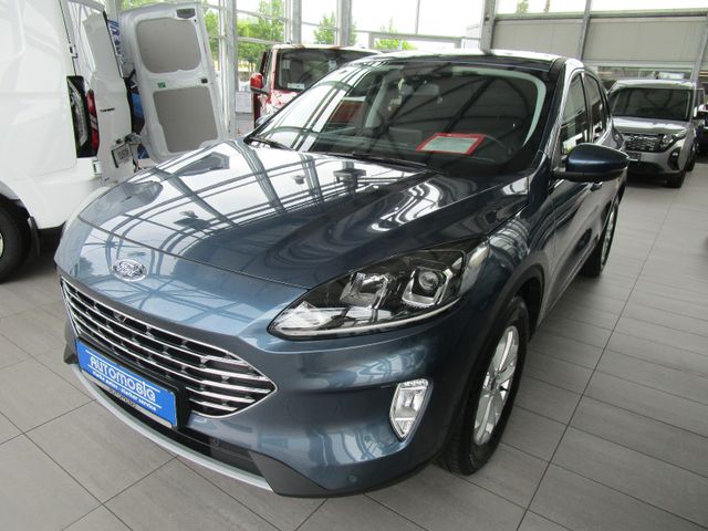 Kuga Titanium/LED/ACC/RFK/Key Free/TWA