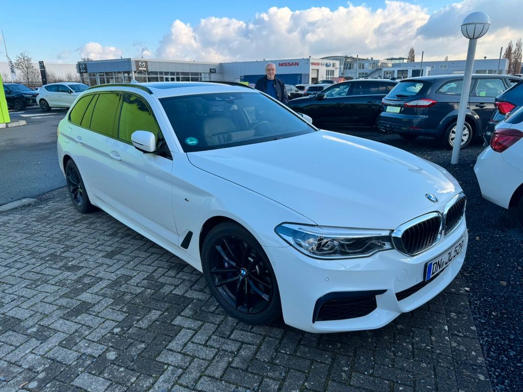 Image of BMW 530