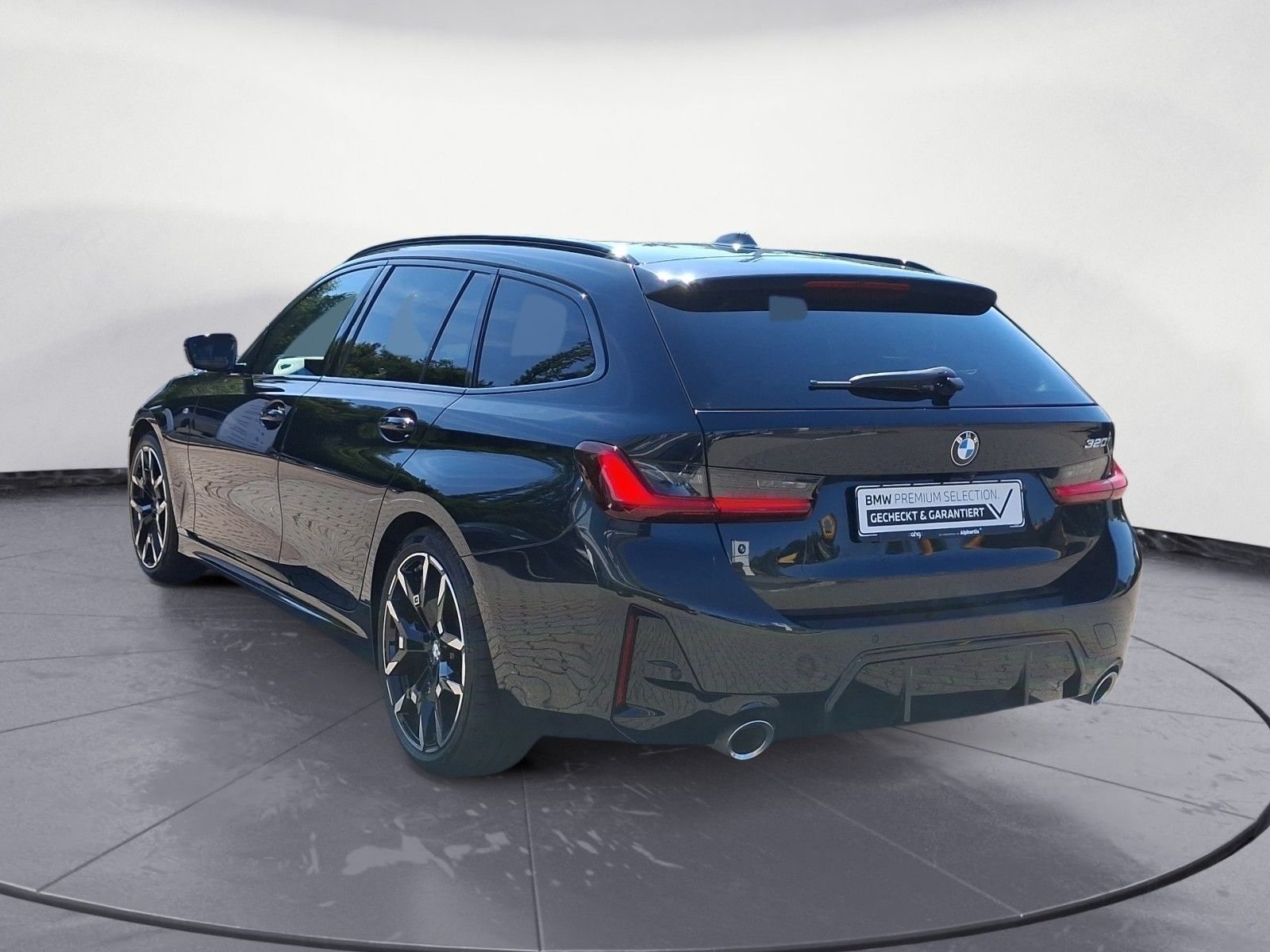 BMW 320i Touring Auto M Sport AHK 19' foto 4