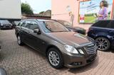 Mercedes-Benz E 200 CGI BlueEffici. T-Modell  7-Sitzer Leder - Mercedes-Benz E-Class: Kombi, 7sitzer