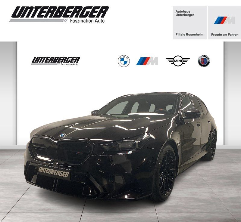 BMW M5 Touring Indiv. Lack M Drivers P. DAB LED Pano