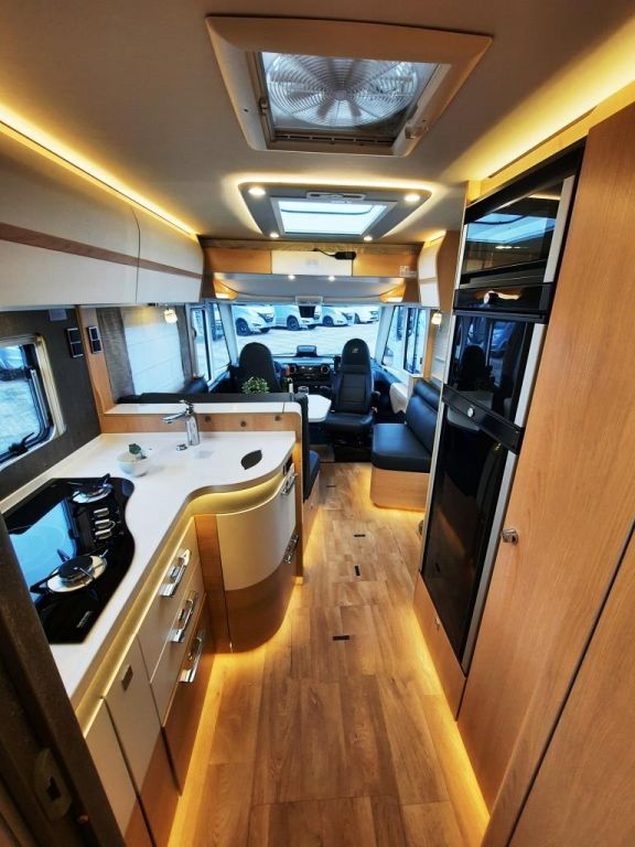 Fahrzeugabbildung HYMER / ERIBA / HYMERCAR B-Klasse ML I 880 Verfüg./Sparen Sie 44.300,- €!