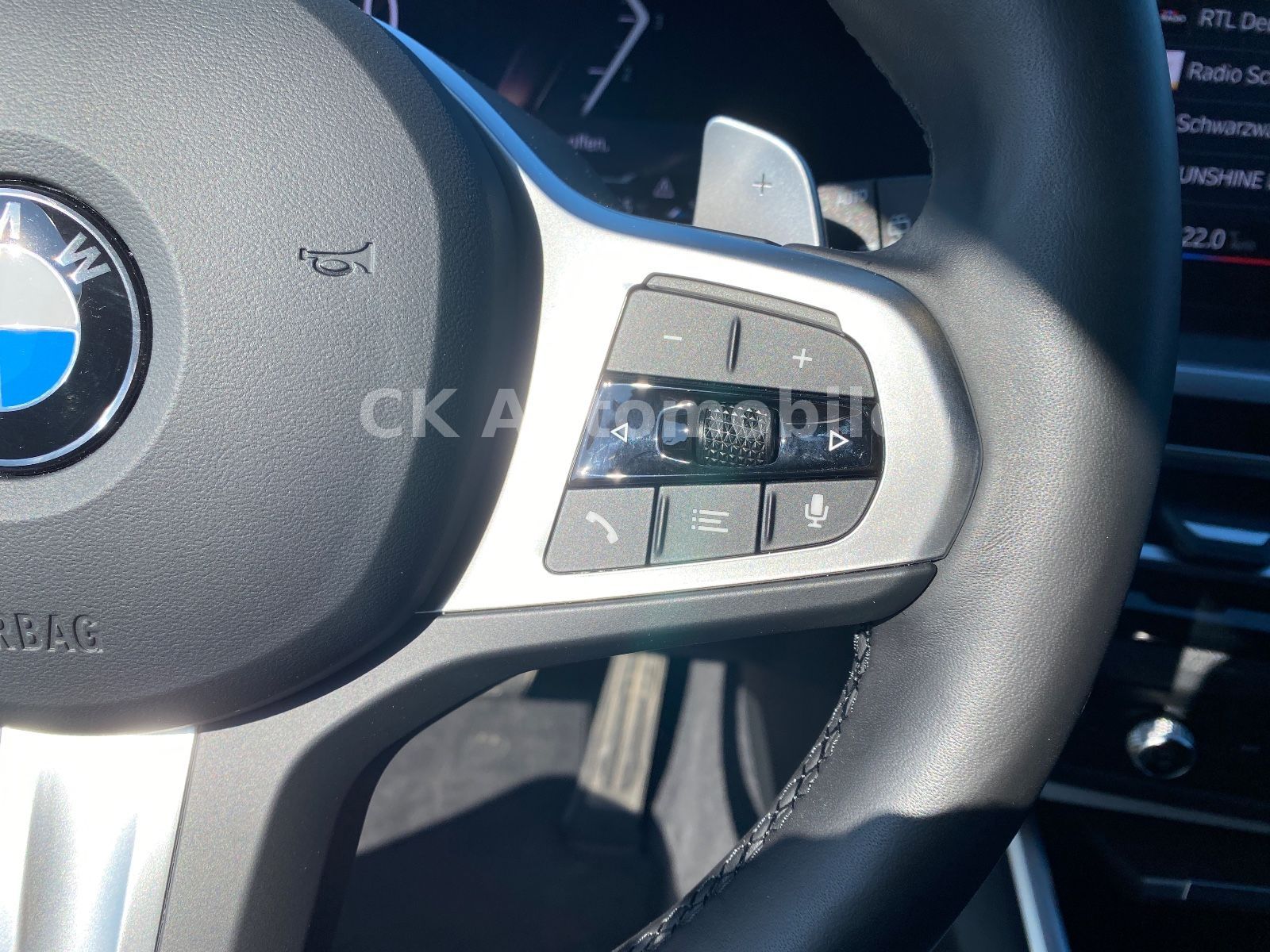 Fahrzeugabbildung BMW 320d xDrive Touring M-Sport/Navi/LED/ACC/360°Kam
