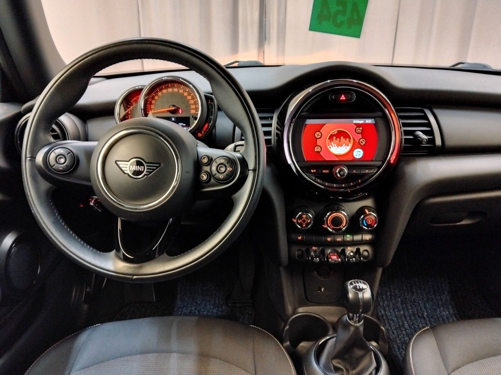 Mini ONE (11/2019, Benzin)