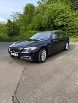 BMW 525d xDrive Touring A Luxury Line Luxury Line