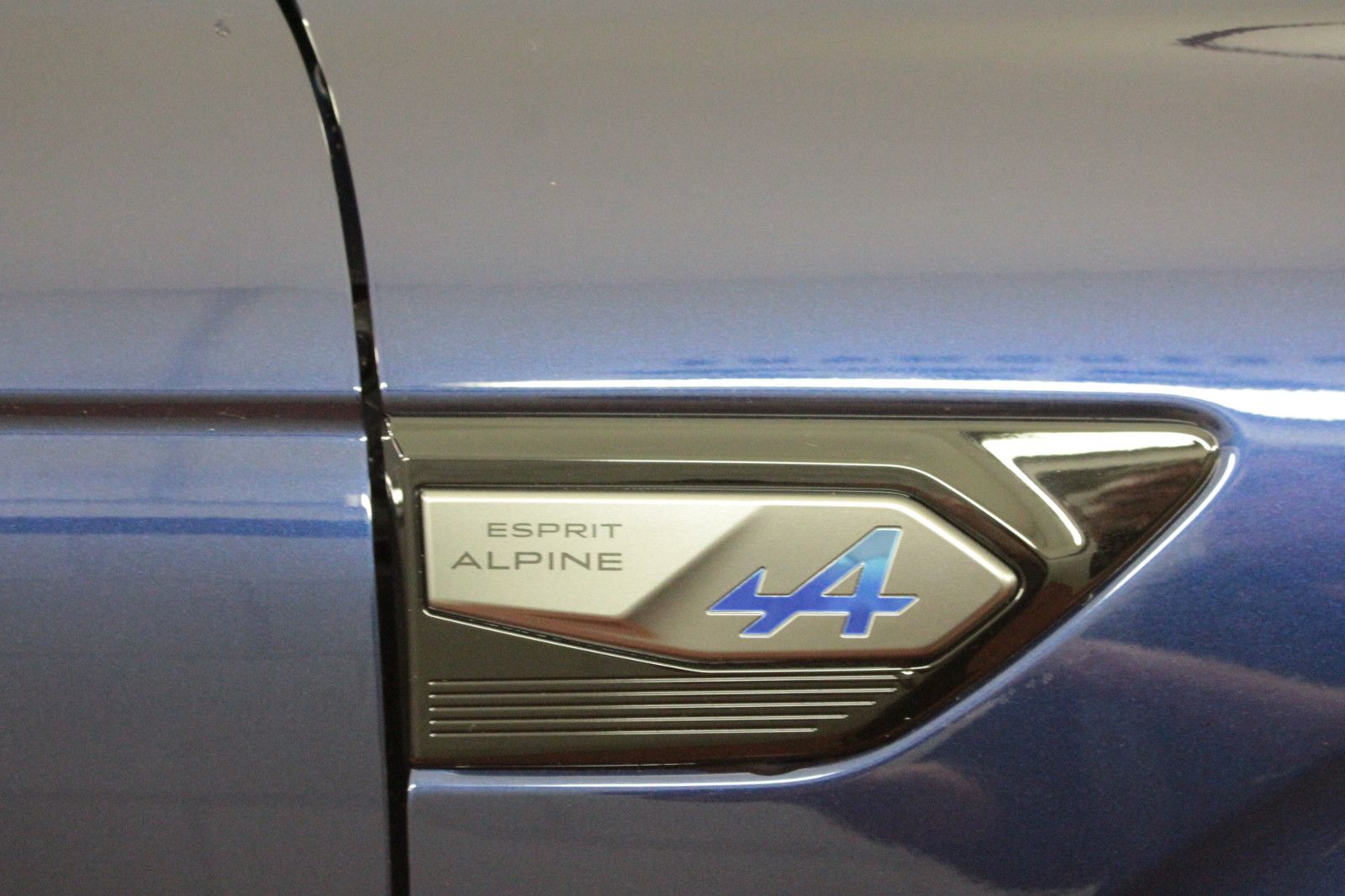 Fahrzeugabbildung Renault Arkana E-TECH Full Hybrid 145 Esprit Alpine BOSE