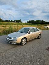Ford Mondeo 2.0 TDCi - Ford Mondeo aus 2004 mit Diesel-Antrieb