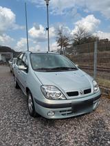 Renault Scenic TÜV Neu/AHK - Renault Scenic aus 2000