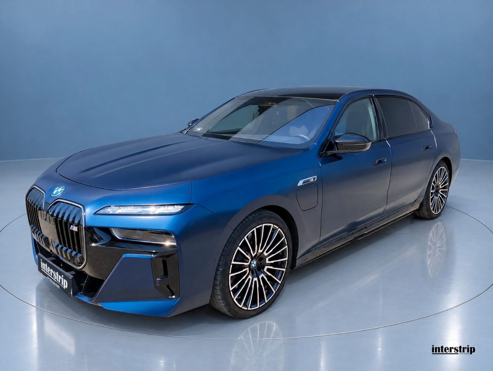 BMW M760