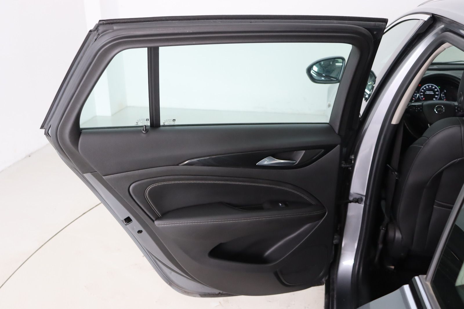 Fahrzeugabbildung Opel Insignia 2.0 CDTI Innovation * LED * Sitzhzg. *