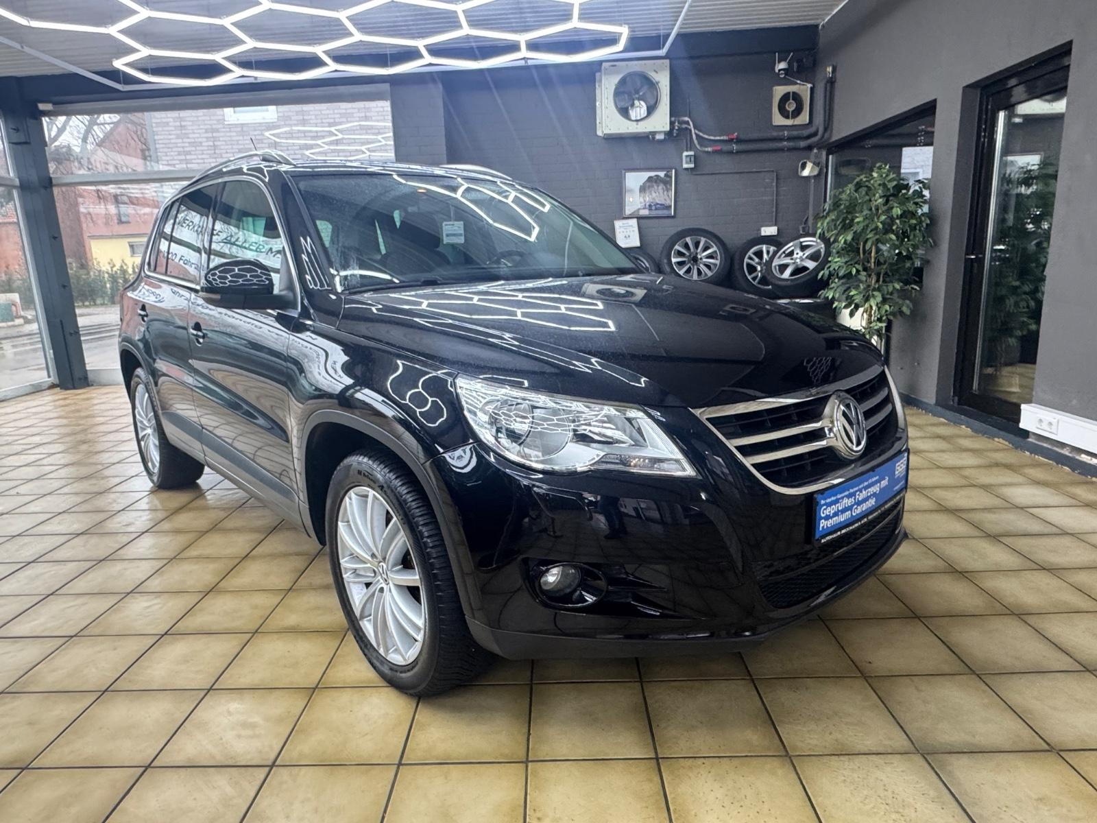 Volkswagen Tiguan Sport 4Motion*HU/AU*KLIMA*PANO*AHK*SHZ*