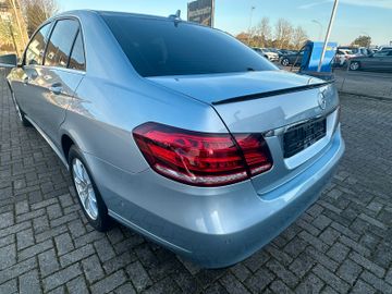 Mercedes E 200 - 10