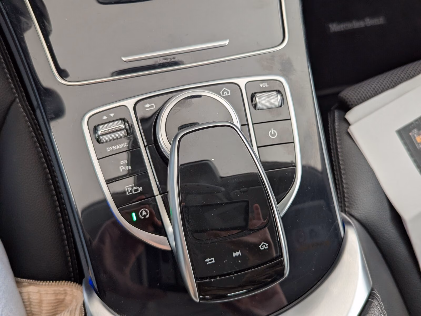 Mercedes-Benz C 300 T Avantgarde LED+NAVI+SHZ+RFK+TEMP+BC/FIS