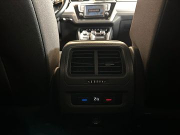 MYAUTOCENTER – Gebraucht- und Jahreswagen mit Werkstattservice in Pfaffenhofen Volkswagen Touran *R-Line*Sport*ACC*NAVI*2-ZONEN*LED*