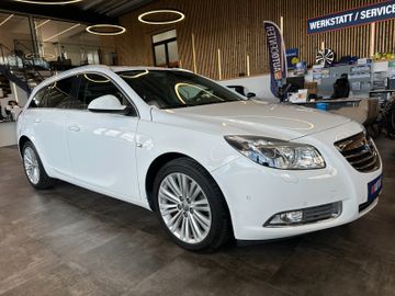 Opel Insignia A Sports Tourer Sport 4x4 *Xenon*1Hand*