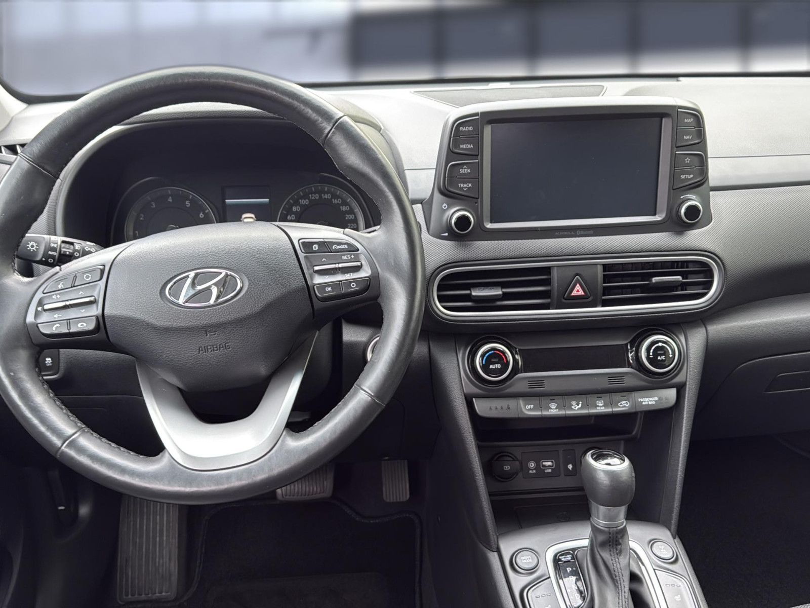 Fahrzeugabbildung Hyundai Kona Premium 4WD/ Leder/ unfallfrei