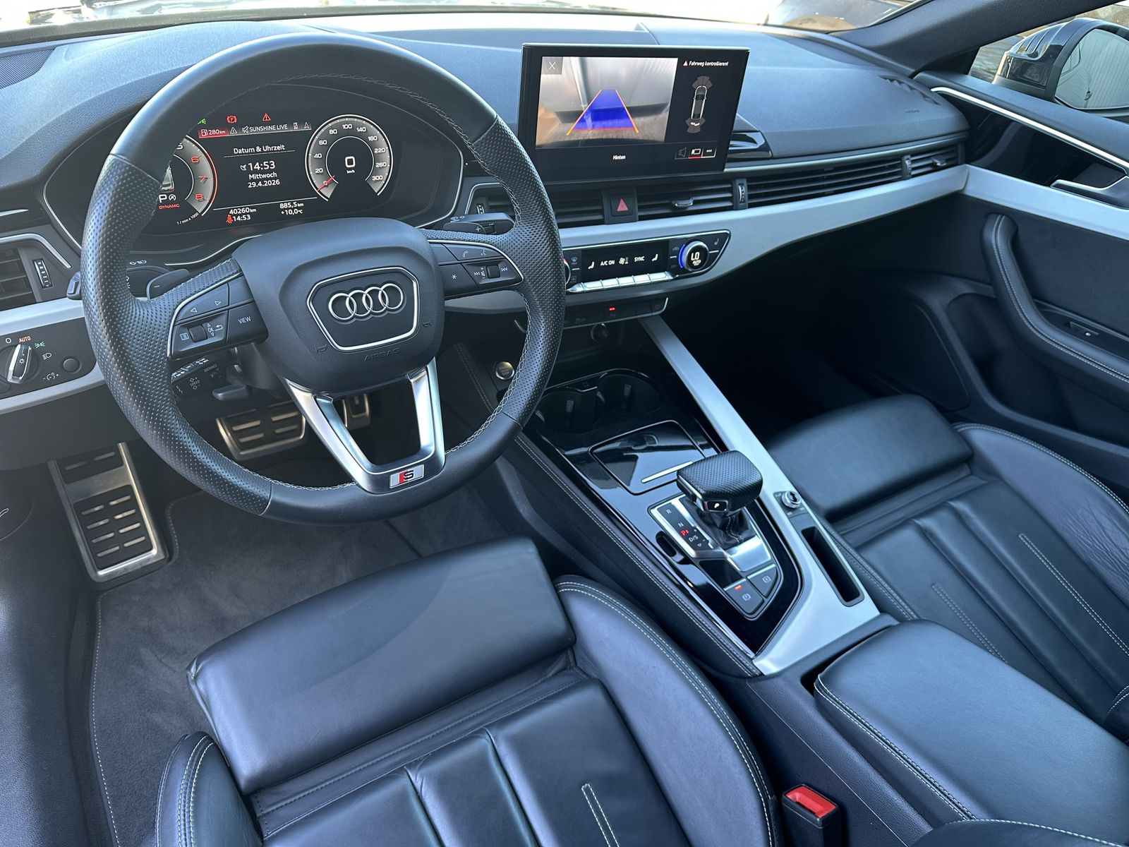 Fahrzeugabbildung Audi A5 SpB 40 TFSI S-Line Black NAV+MATRIX+ACC+VC+PP