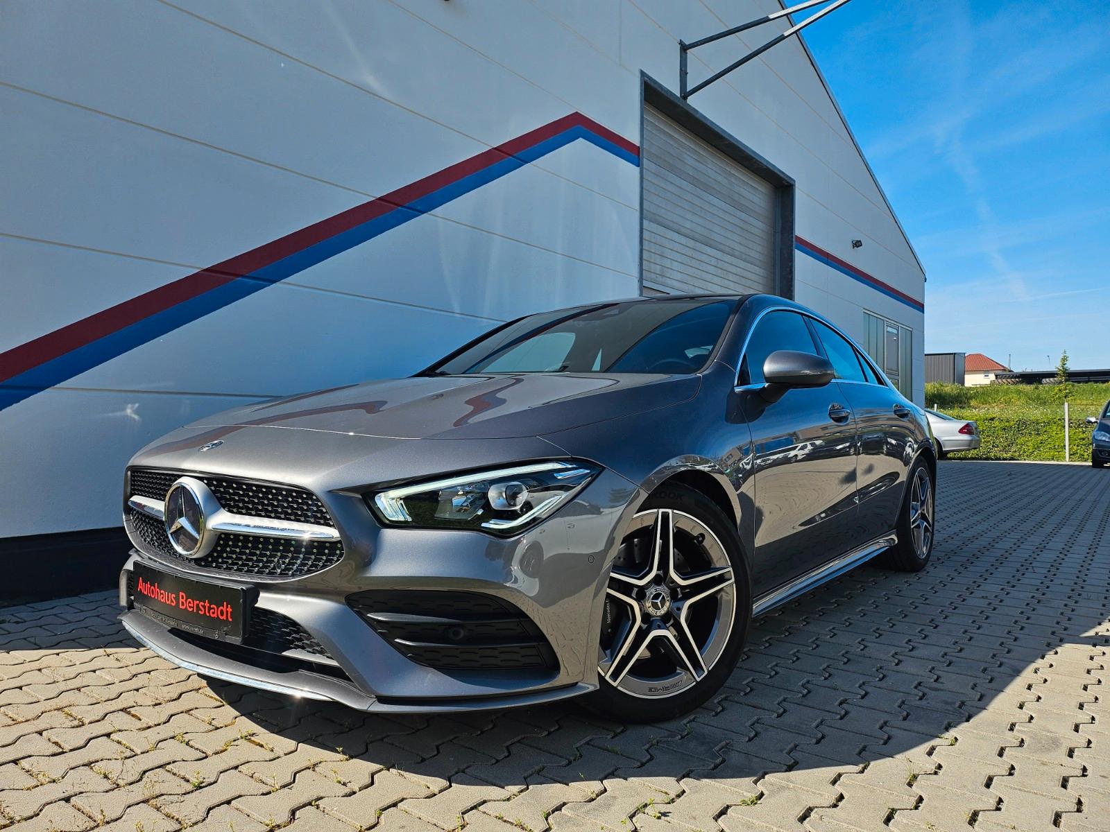 Mercedes-Benz CLA 200 AMG*NAVI*KAMERA*AMBIENTE*LED*LEDER*PDC