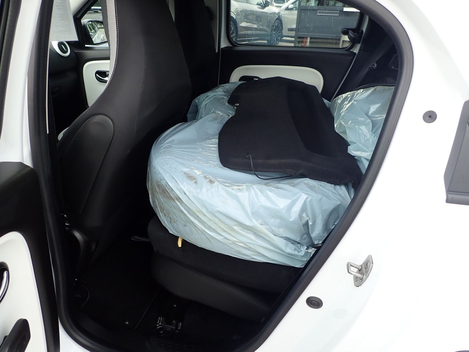 Fahrzeugabbildung Renault Twingo ELECTRIC ZEN/22KW BATT/SHZ/