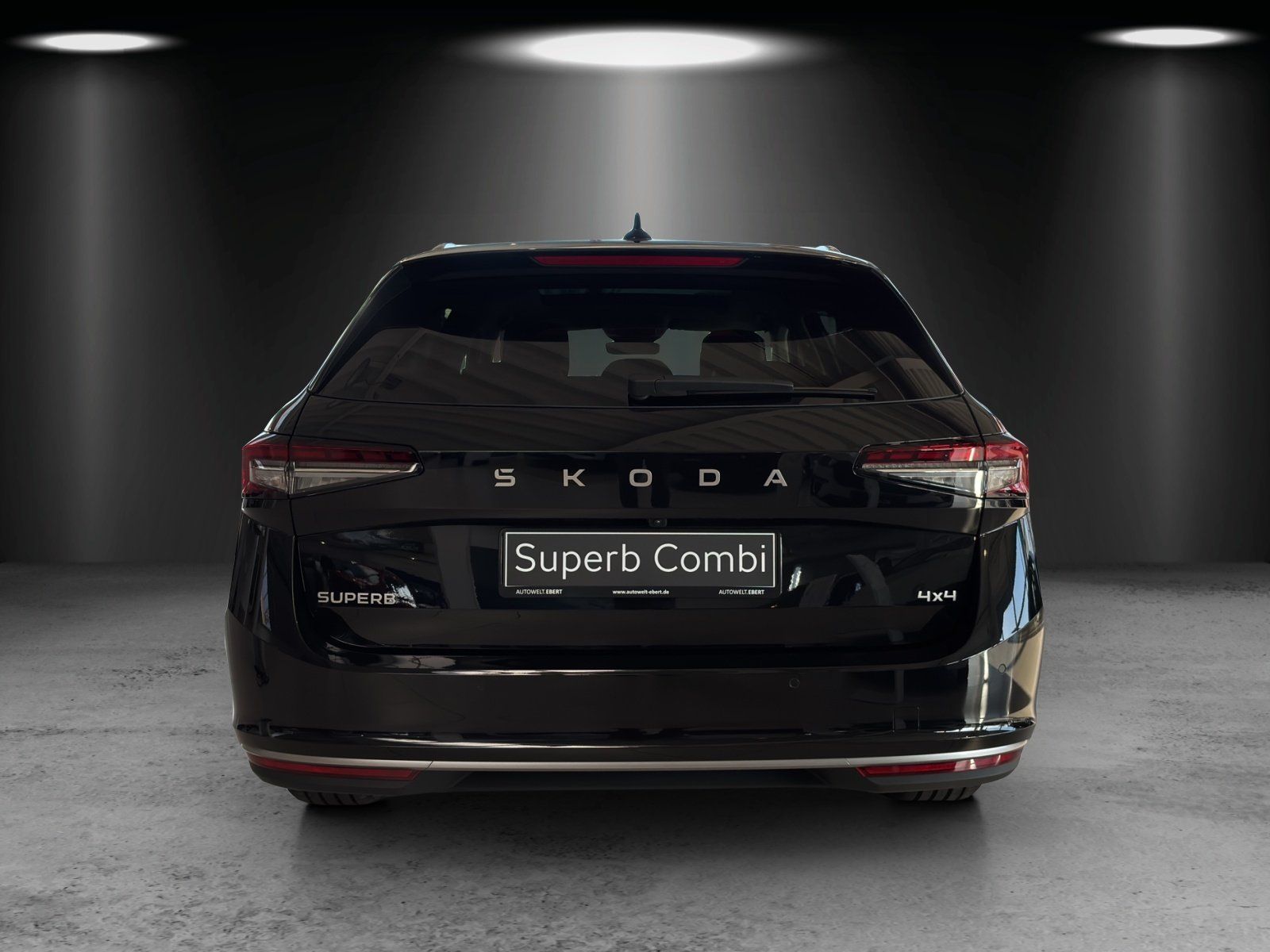 Fahrzeugabbildung SKODA Superb Combi L&K 2,0 TDI 142 kW DSG 4x4
