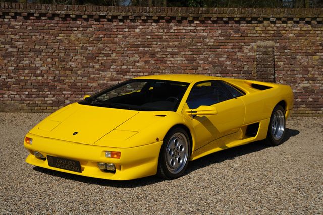 Lamborghini Diablo 23.397 km Giallo Fly, European car, Full