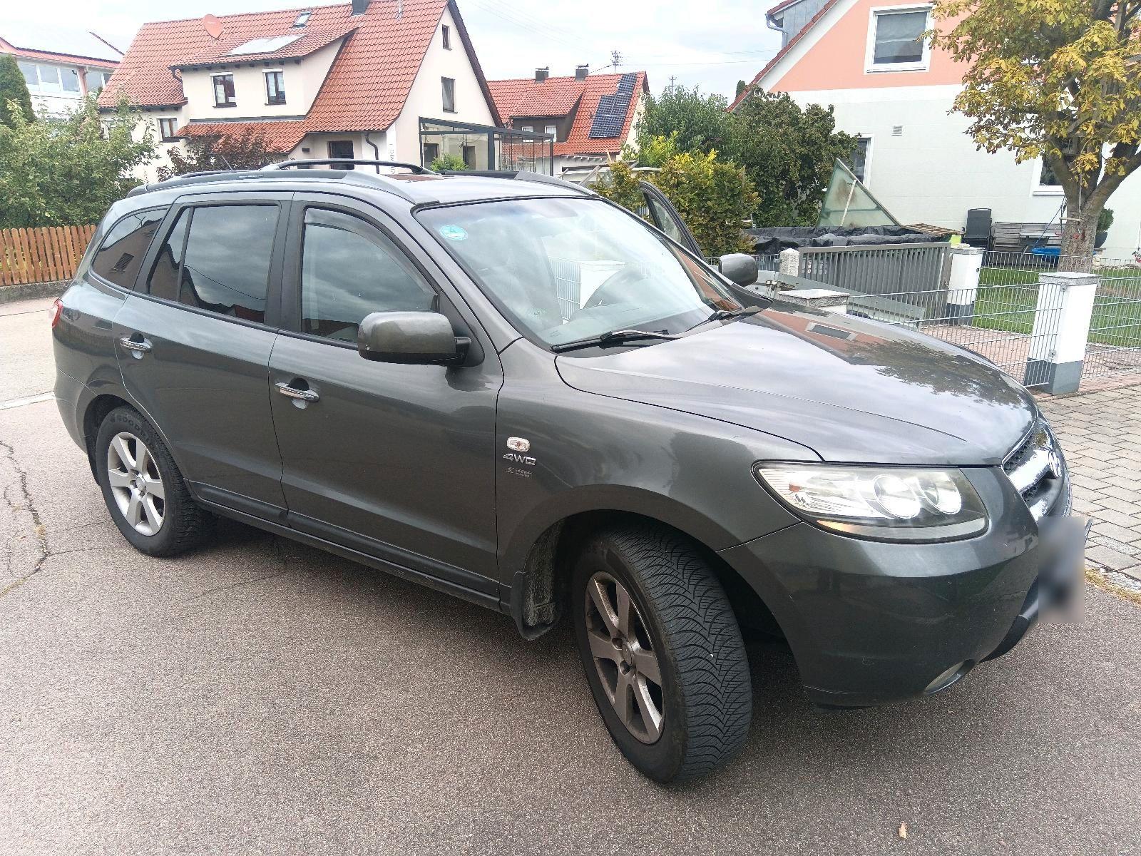 Hyundai SANTA FE