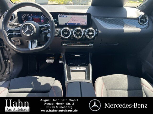 Fahrzeugabbildung Mercedes-Benz GLA 200 AMG/NIGHT/LED/AHK/360/PANO/TOTW./DISTRO.