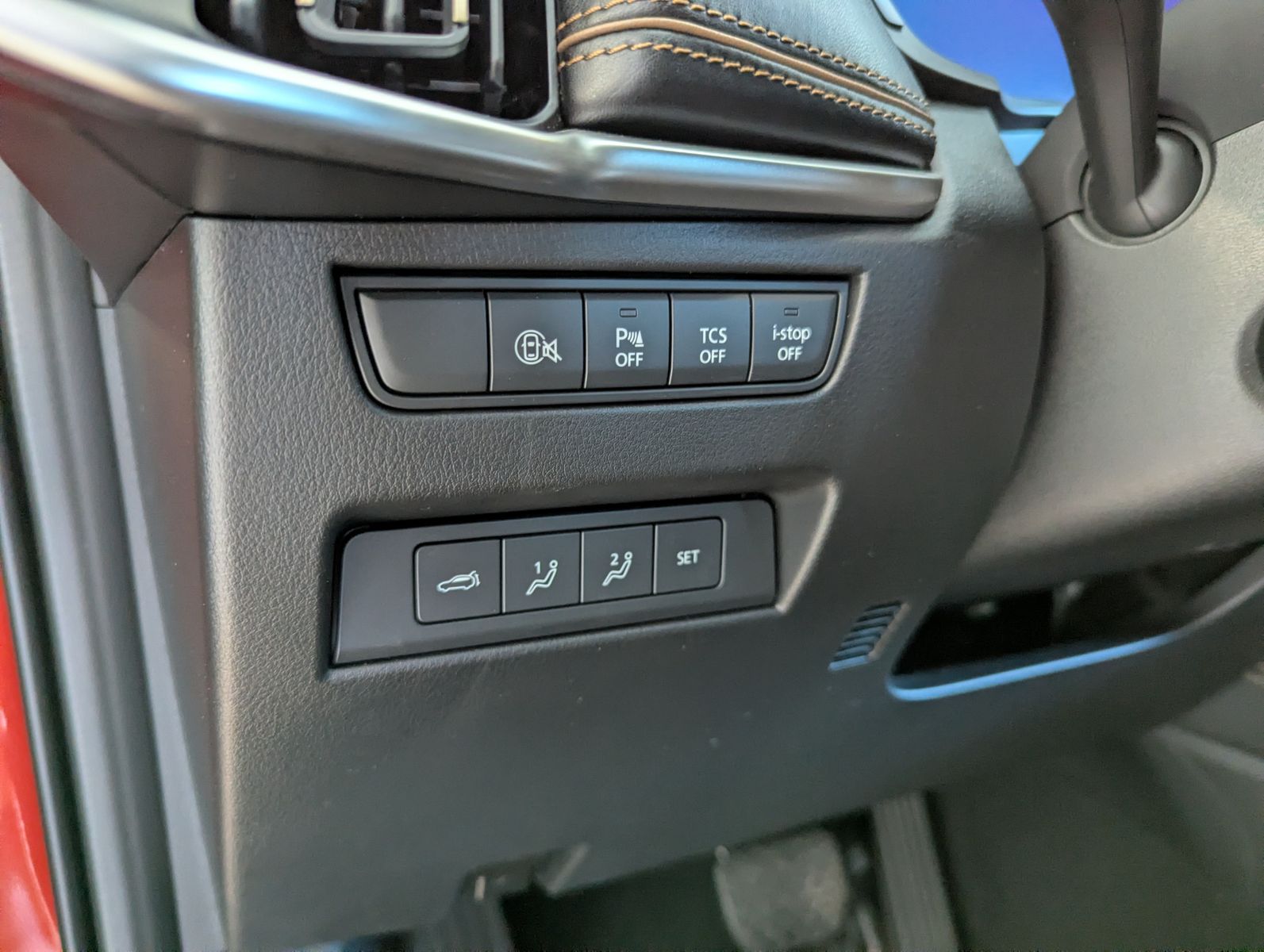 Fahrzeugabbildung Mazda CX-60  eSKYACTIV-D254 HOMURA AWD HUD Bose Matrix