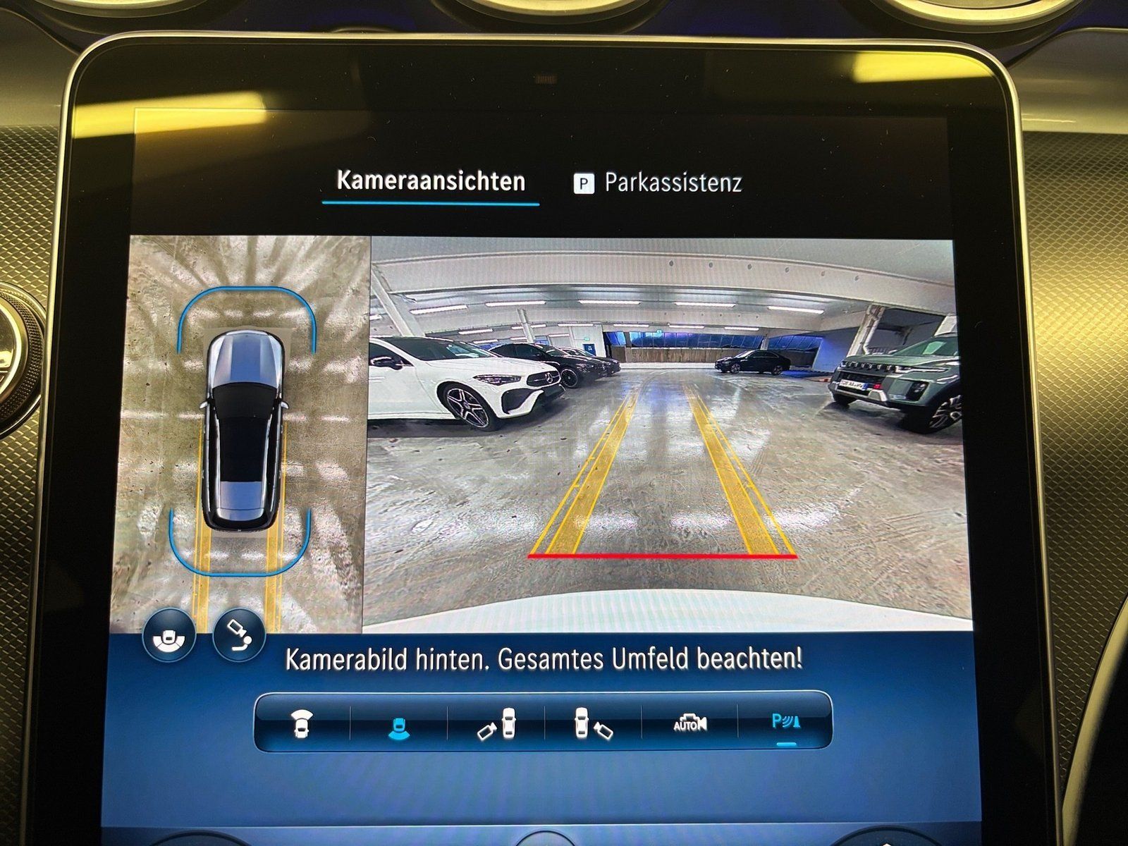Fahrzeugabbildung Mercedes-Benz C 200 T AMG*AHK*Distronic*360°*Totwinkel*Memory*