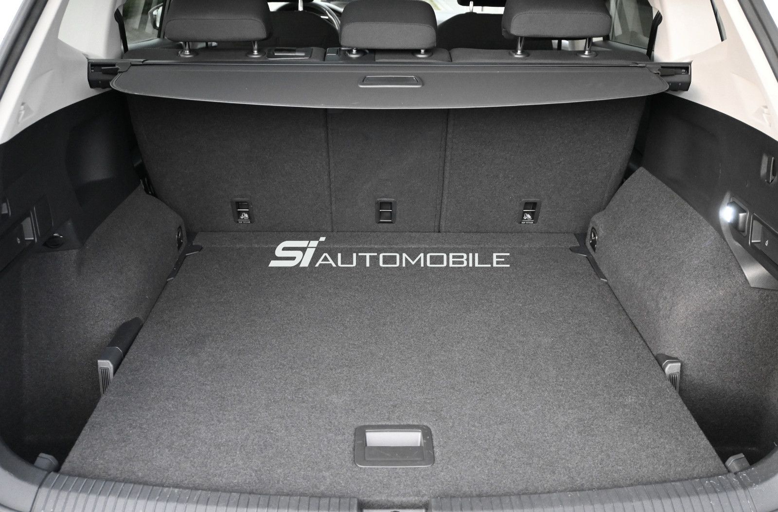 Fahrzeugabbildung Volkswagen Tiguan Allspace 2.0 TDI DSG 4M. °AHK°STHZ°PANO°