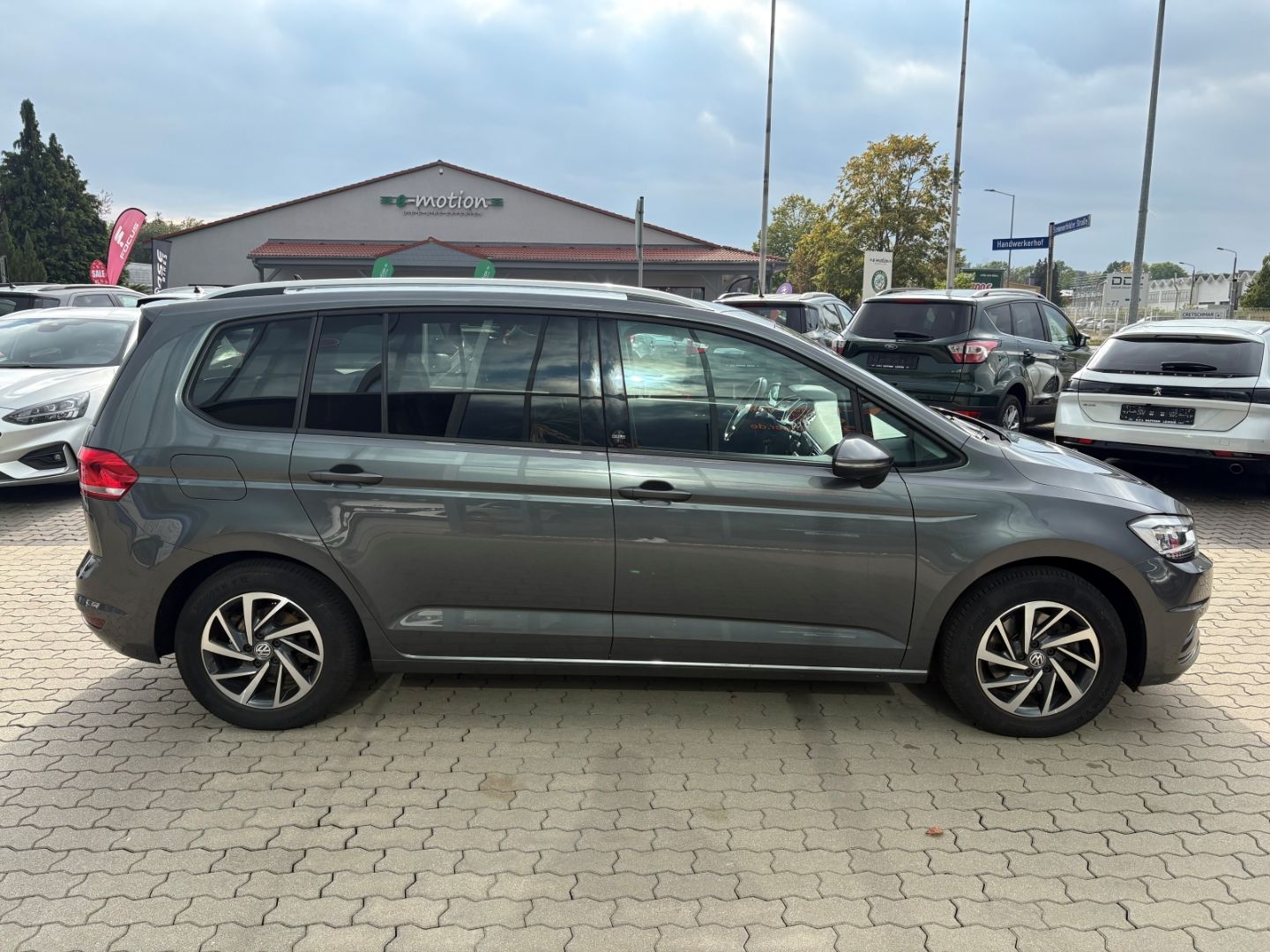 Fahrzeugabbildung Volkswagen Touran 1.6 TDI Comfortline BMT Start-Stopp